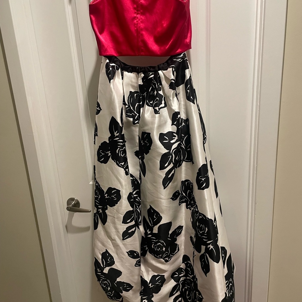 Elegant Pink and Black Floral Dress